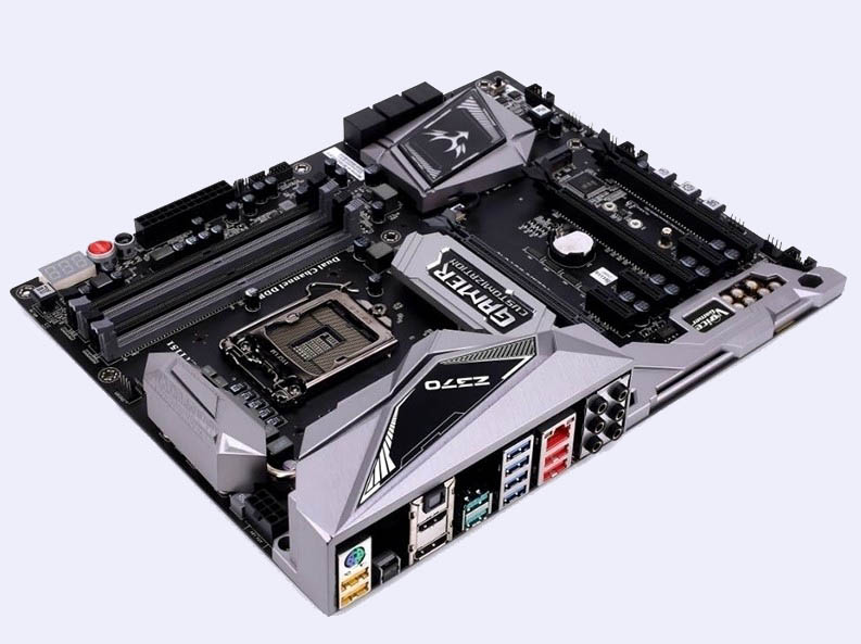 七彩虹iGame Z370 Vulcan X V20